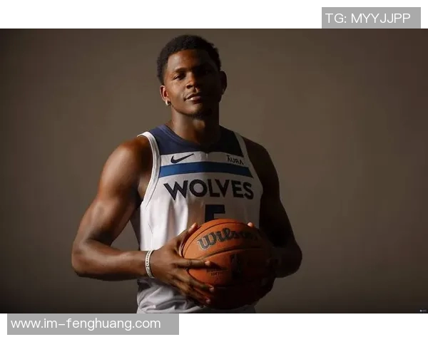 爱德华兹作为球队核心在关键时刻应勇于承担责任不可消失